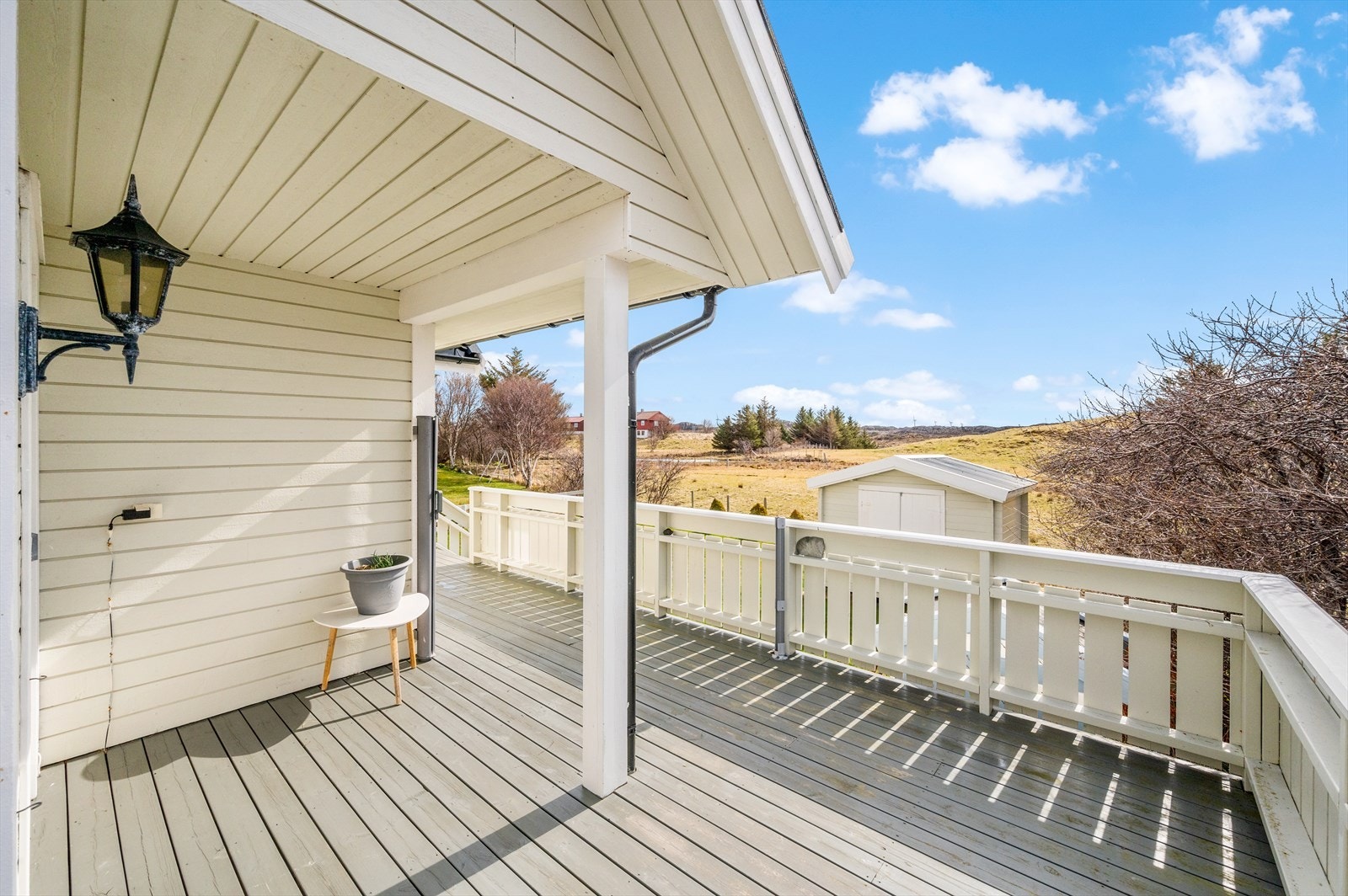 Uttrekkbar sidemarkise installert Galleribilde