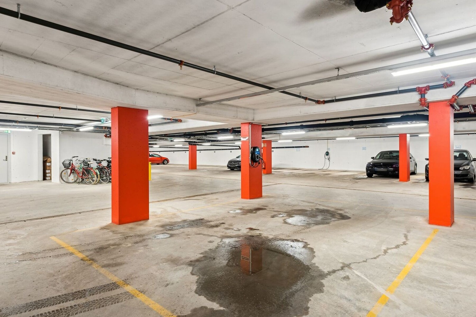 Leiligheten disponerer en garasjeplass i felles garasjeanelgg. Galleribilde