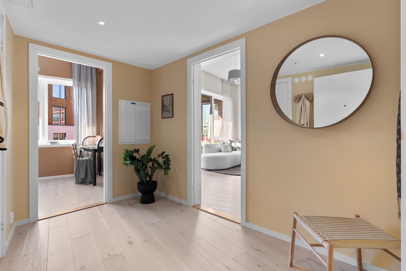 Oppvarming, varmtvann og kabel-TV er inkludert i husleien. Galleribilde