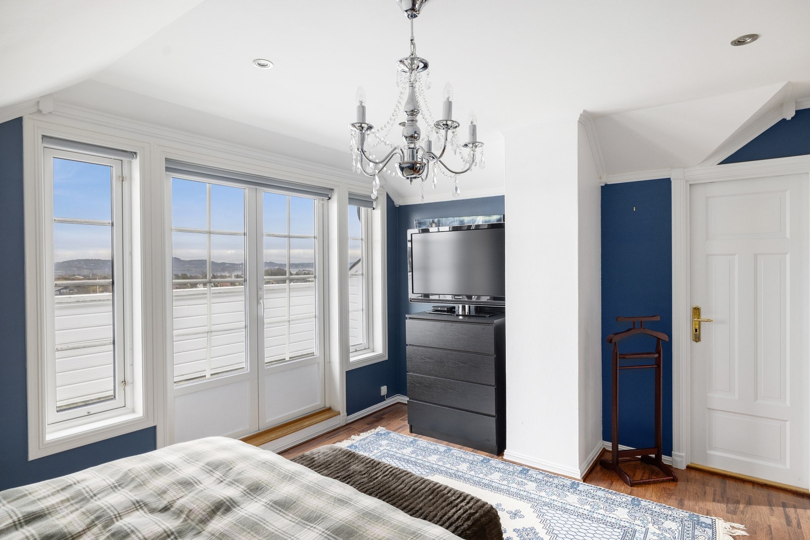 Hovedsoverom med utgang til balkong. Bod. Galleribilde