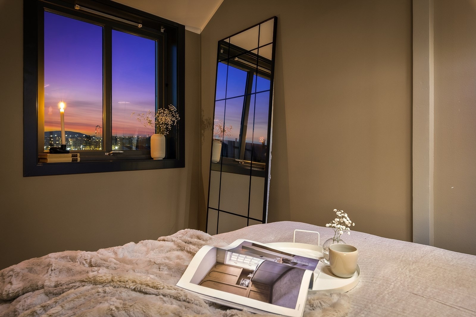 Den gode utsikten kan nytes selv fra sengen. Galleribilde