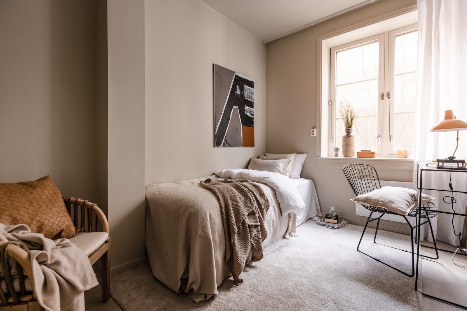 Soverom 2. Det er satt inn garderobeløsning der seng står. Galleribilde