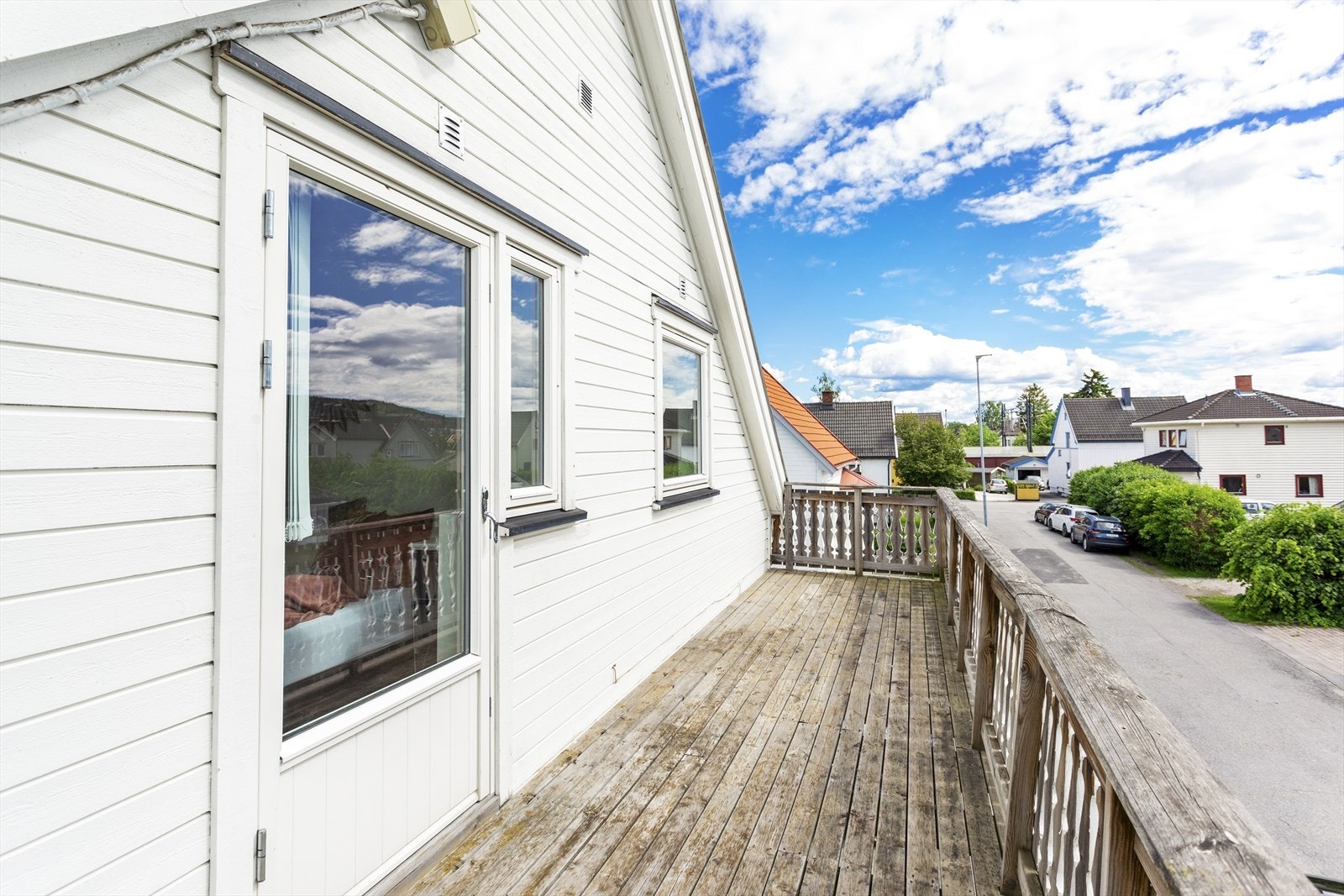 Balkongen på 14 m² er utbedret/bygget opp på nytt etter tidspunkt for fotografering Galleribilde