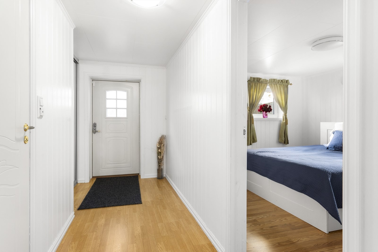 Entrè kjeller Galleribilde