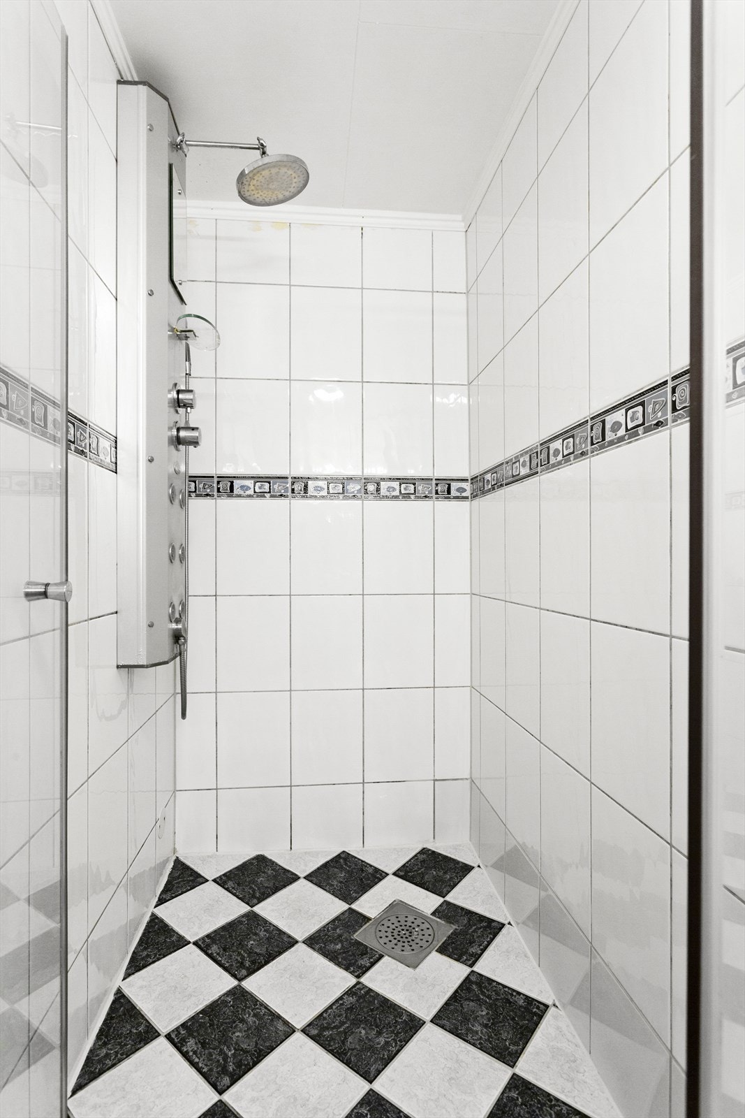 Bad i kjeller Galleribilde