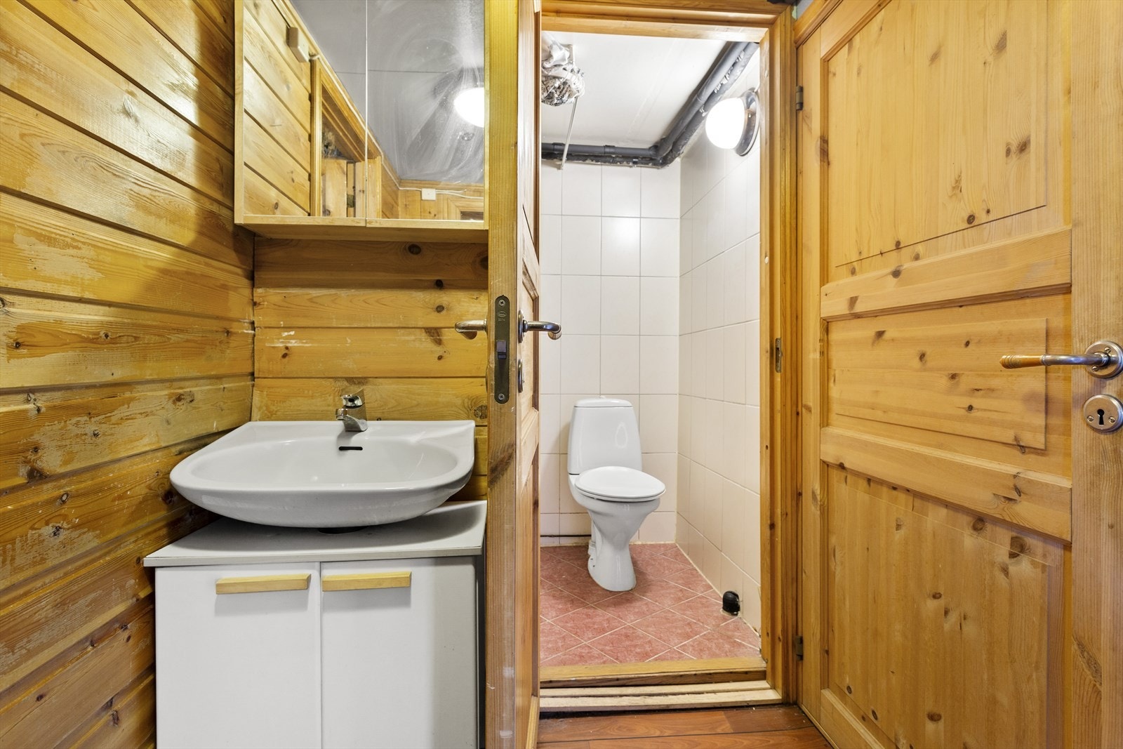 Bad i kjeller Galleribilde