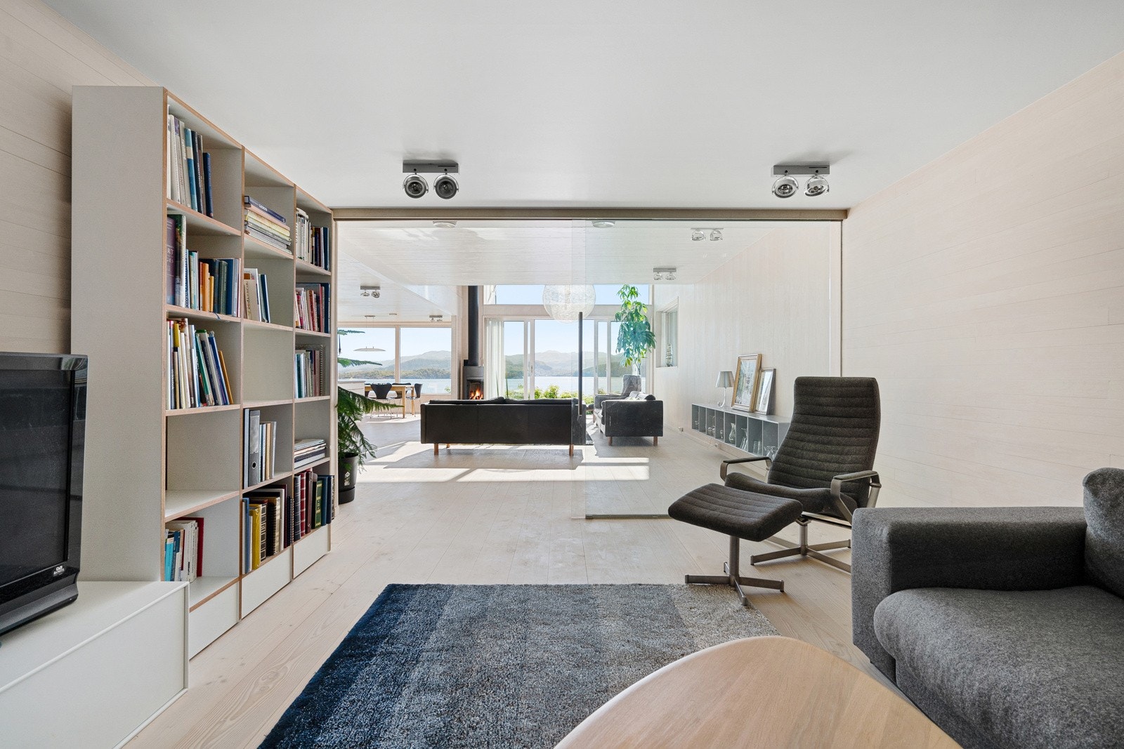 Fin måte å ha ulike soner i stuen Galleribilde