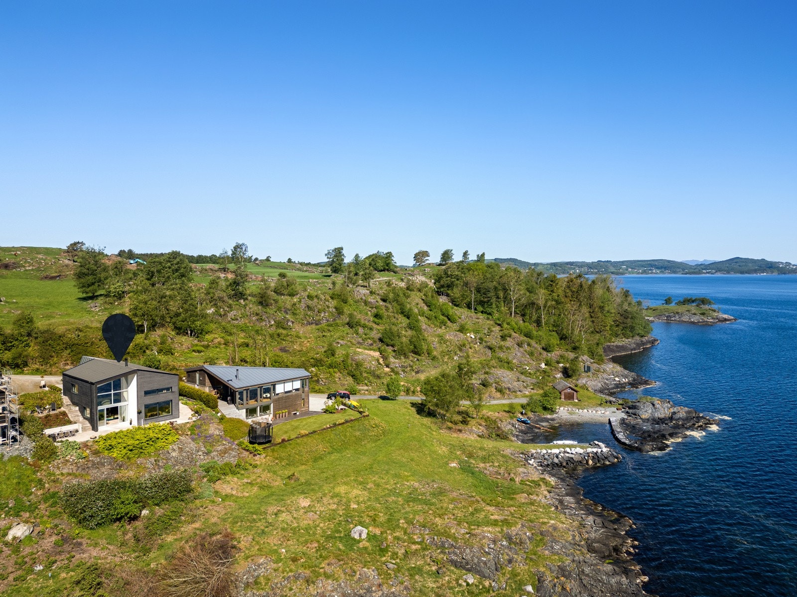 Eiendommen ligger nest innerst Galleribilde