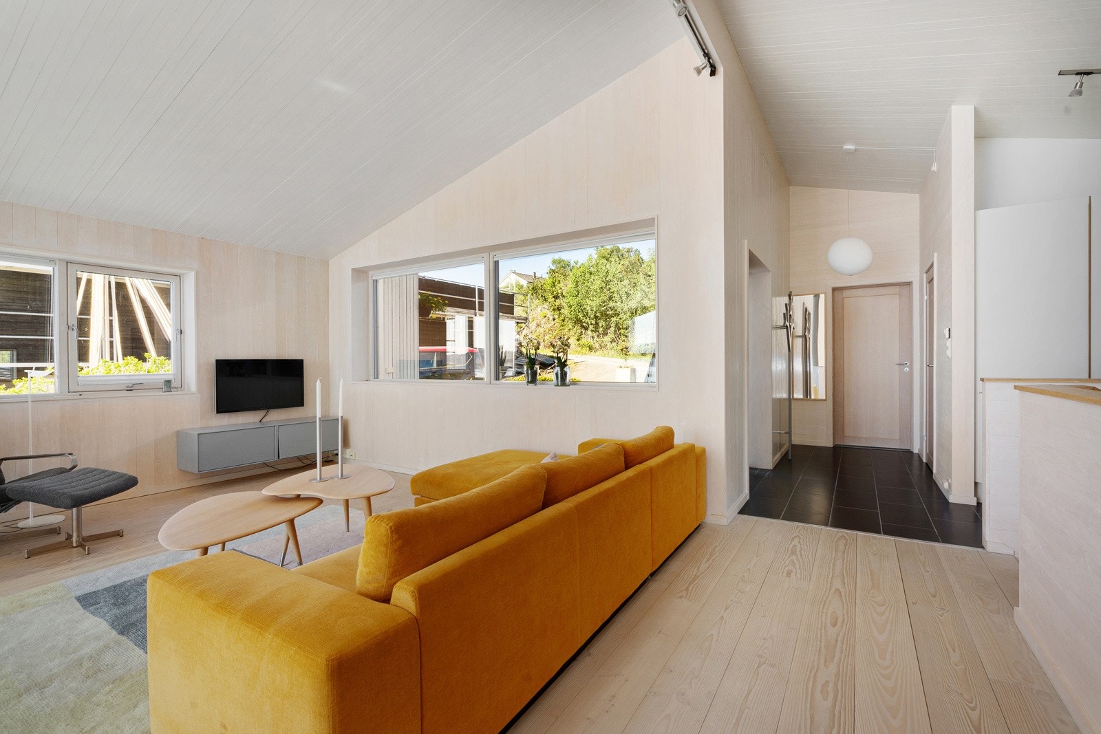 I enden ved inngangen er det toalett og to soverom Galleribilde