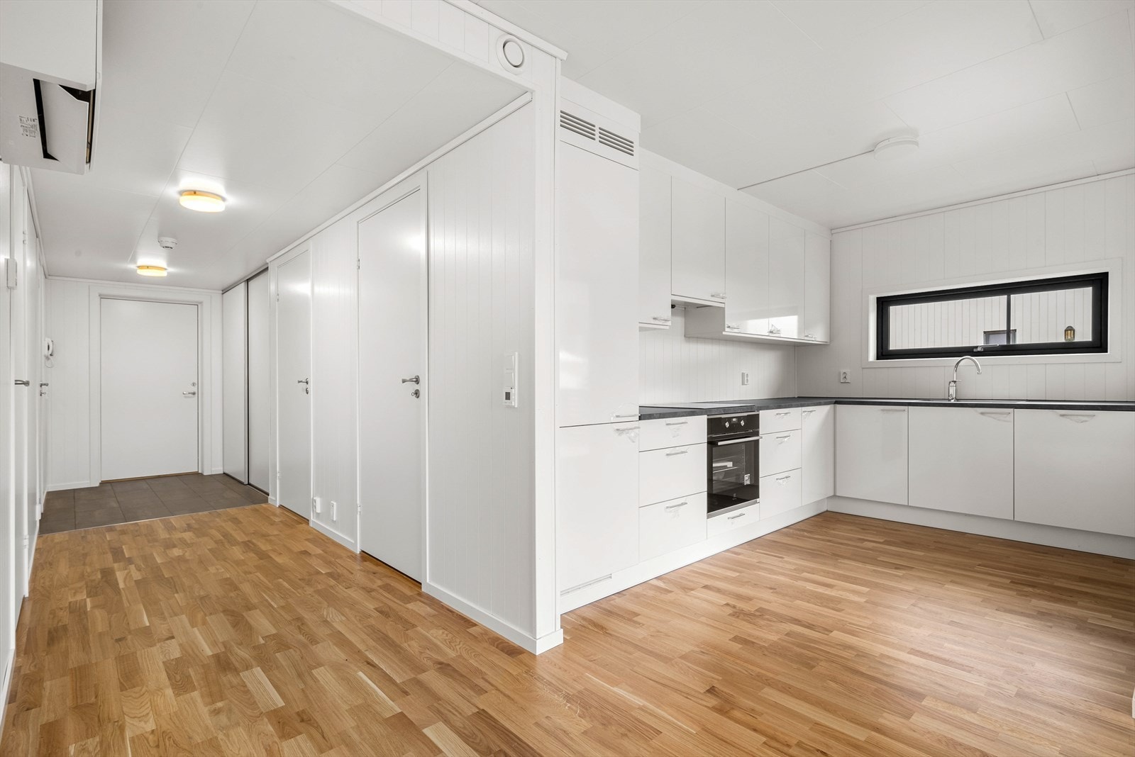 Sentralstøvsuger gjør renhold av din nye leilighet enkelt og ryddig. Galleribilde