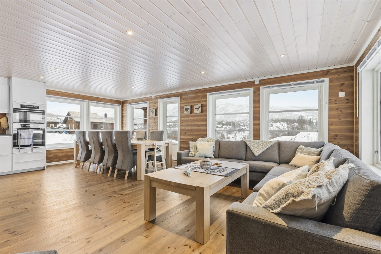 Her kan man nyte fjellivet i fine landlige omgivelser Galleribilde