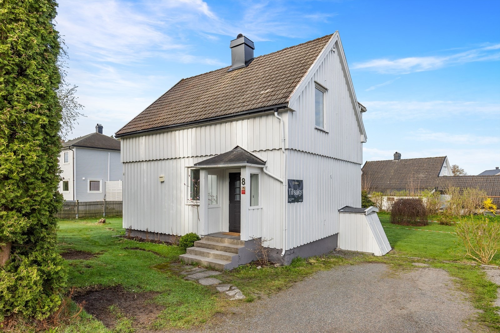 Grusbelagt innkjørsel Galleribilde