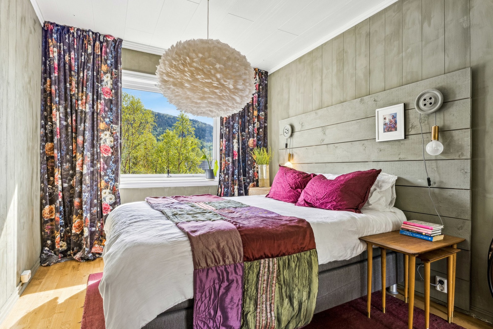 Romslig hovedsoverom. Galleribilde