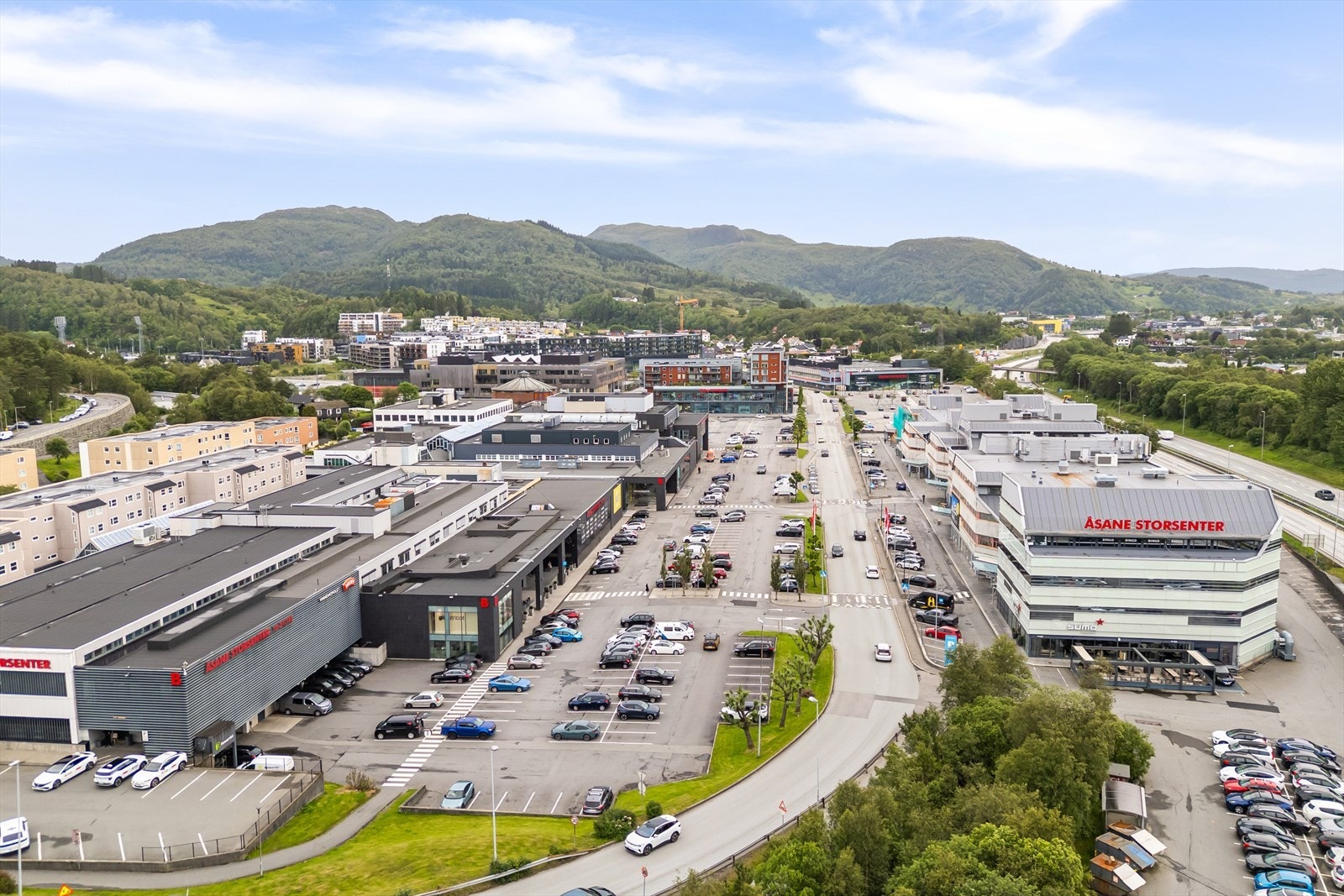 For de turglade er det også mange fine turmuligheter i nærområdet med bl.a. Geitanuken, Veten og Høgstefjellet. Galleribilde