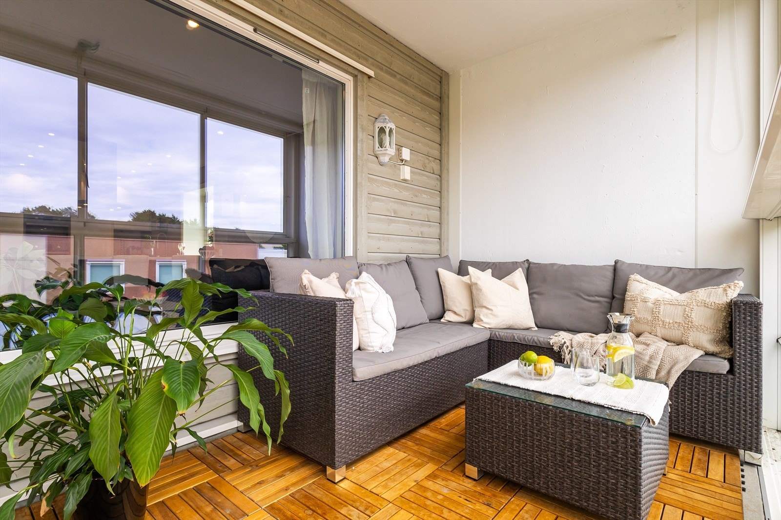 Her er det god plass til sittegruppe. Galleribilde