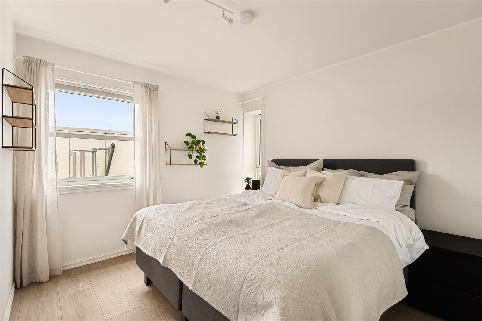 Hovedsoverommet er av god størrelse og er målt til 10,9 m². Galleribilde