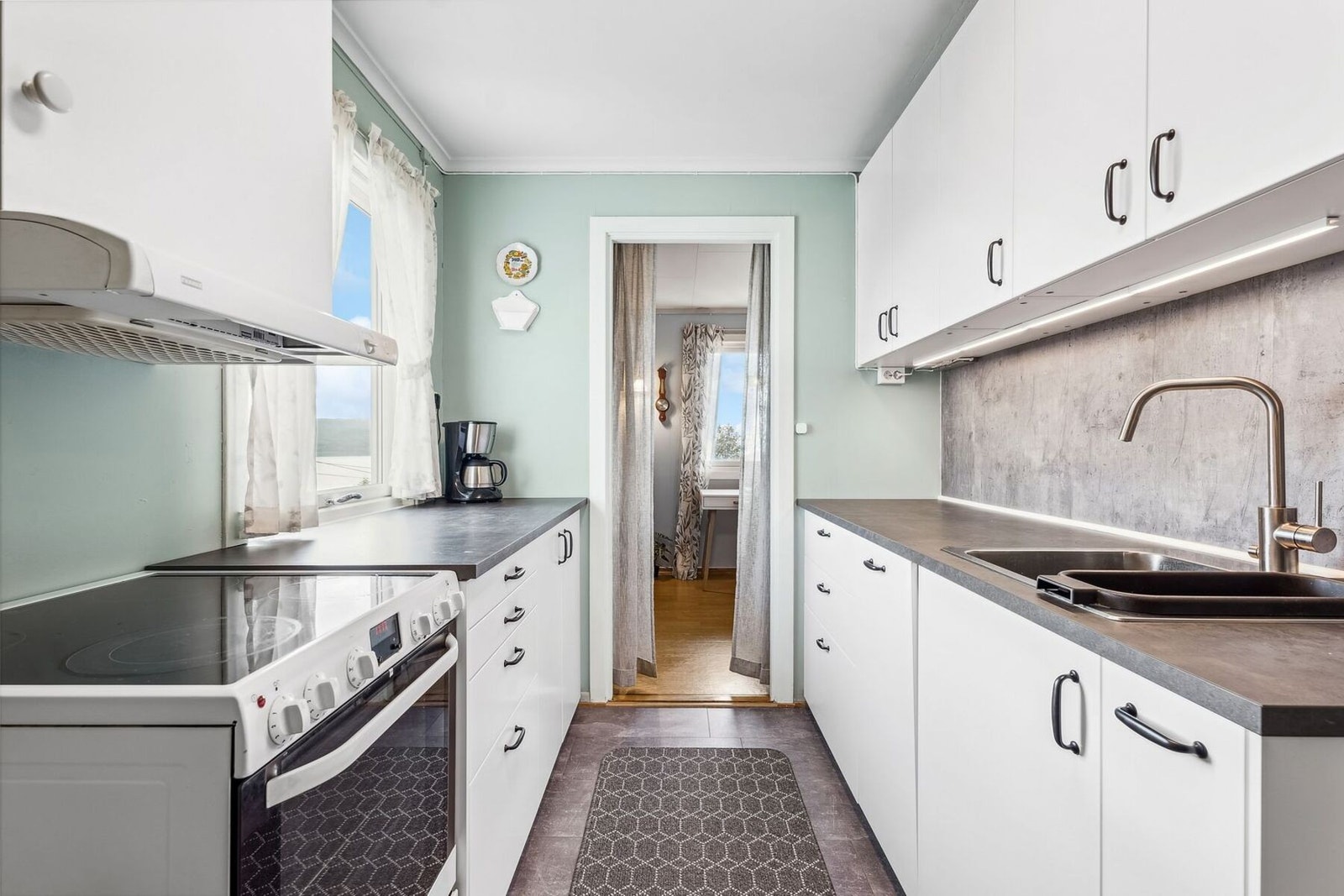 Kjøkken med innredning fra 2023. Galleribilde