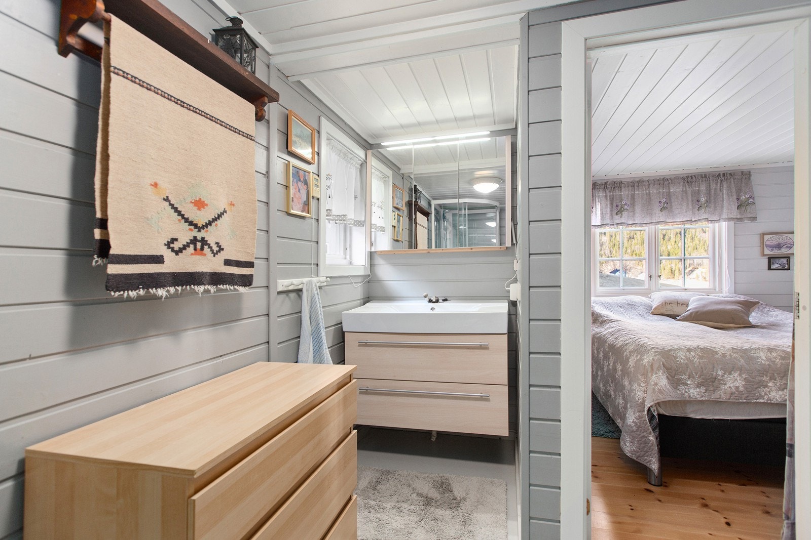 Bad i tilknytning soverom 2 Galleribilde