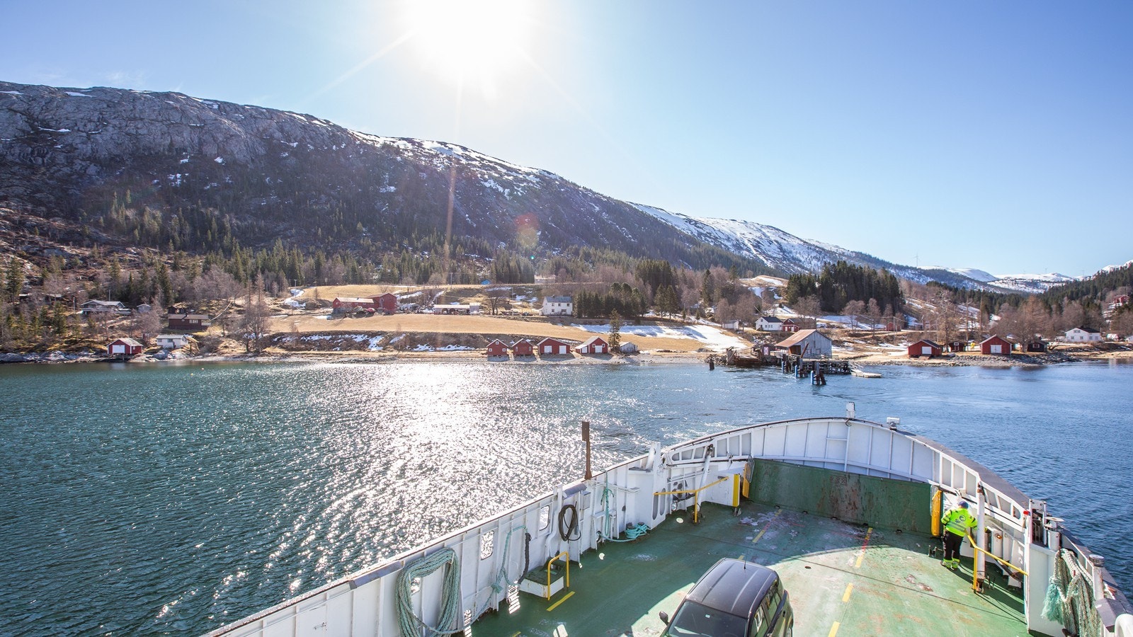 Da tar vi ferga og drar til byen igjen. Vi ønsker deg velkommen tilbake til en hyggelig visning Galleribilde