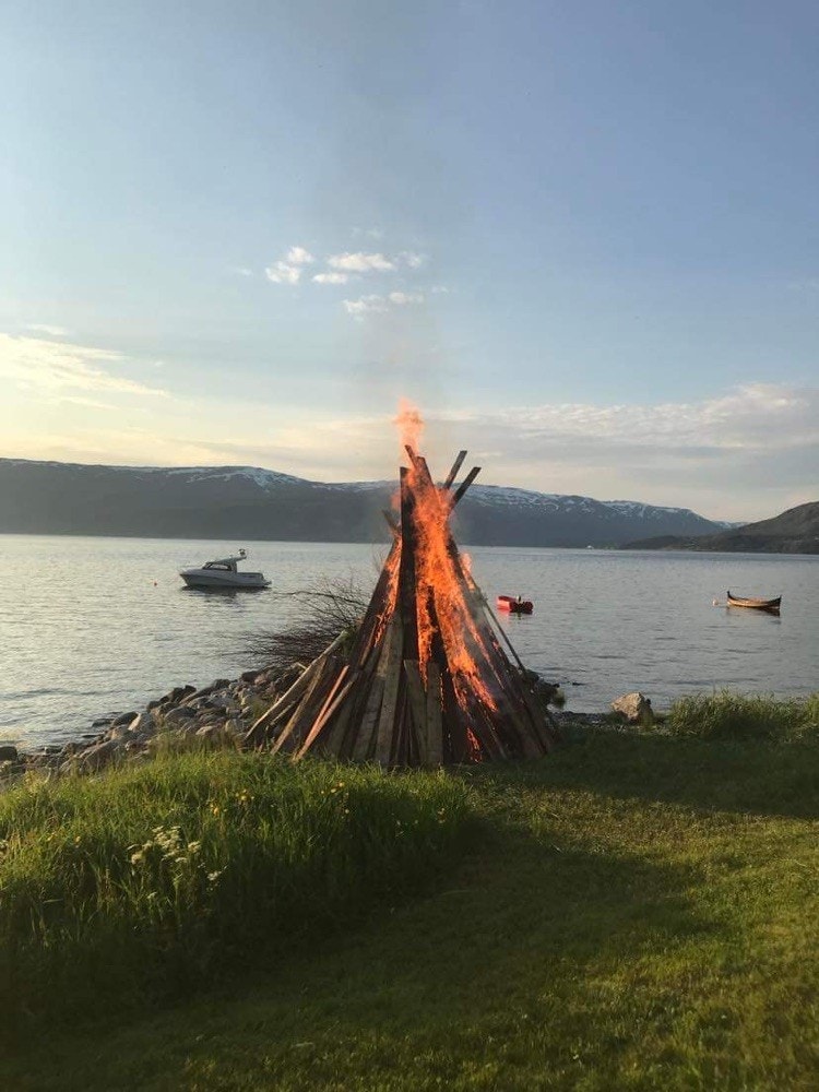 St.Hans feiring i fjæra.jpg Galleribilde