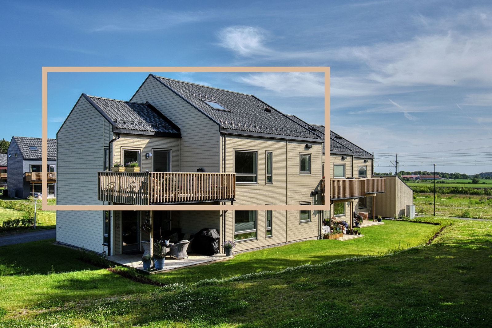 Stor og romslig leilighet med 4 soverom og 2 stuer, med nybygg garanti! Galleribilde