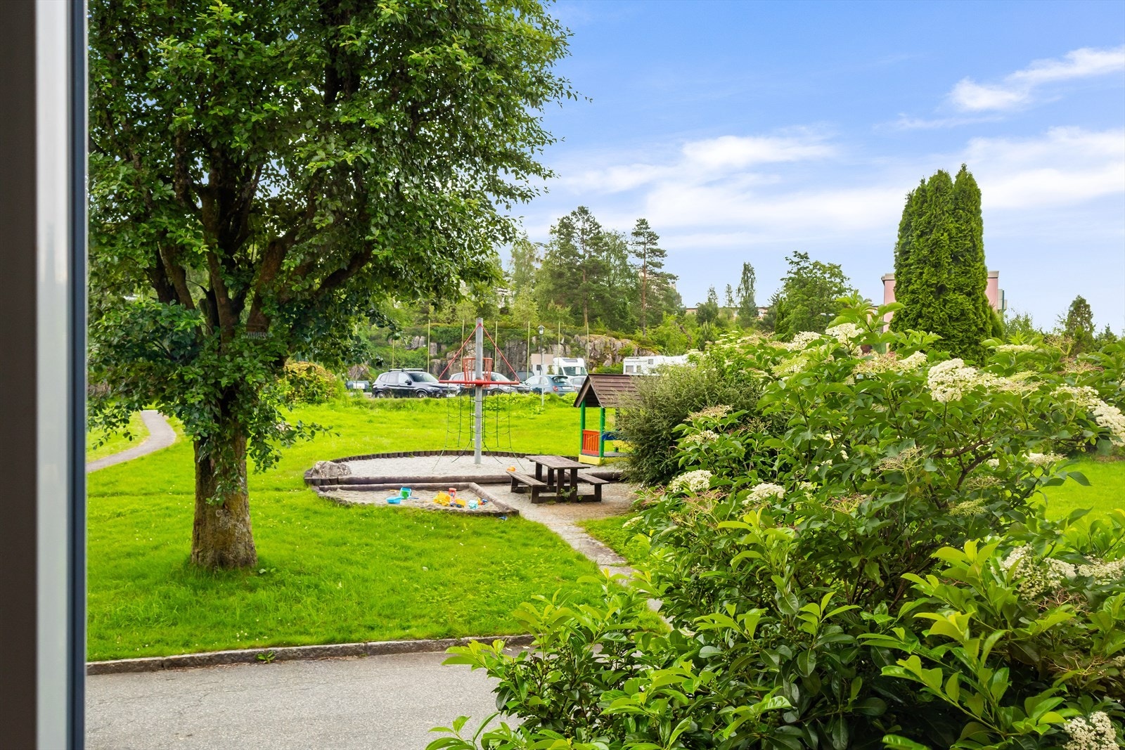 Utsikt fra kjøkkenvindu Galleribilde