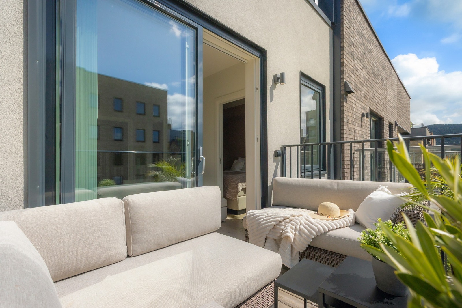 Hyggelig balkong på 6 m² med gode solforhold Galleribilde