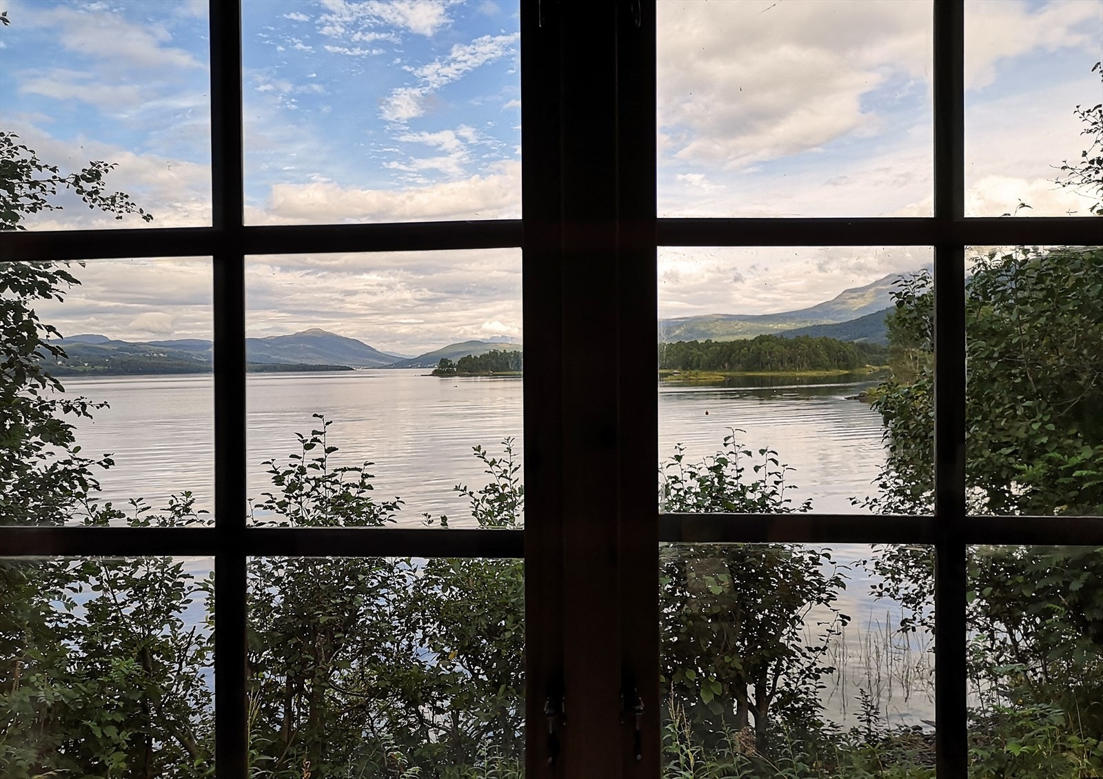 Selgers eget album: Anneks, utsikt Galleribilde