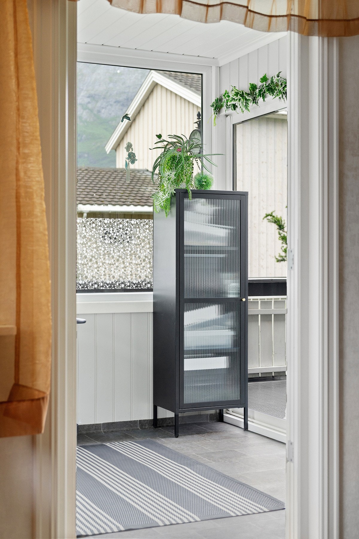 Innglasset balkong Galleribilde