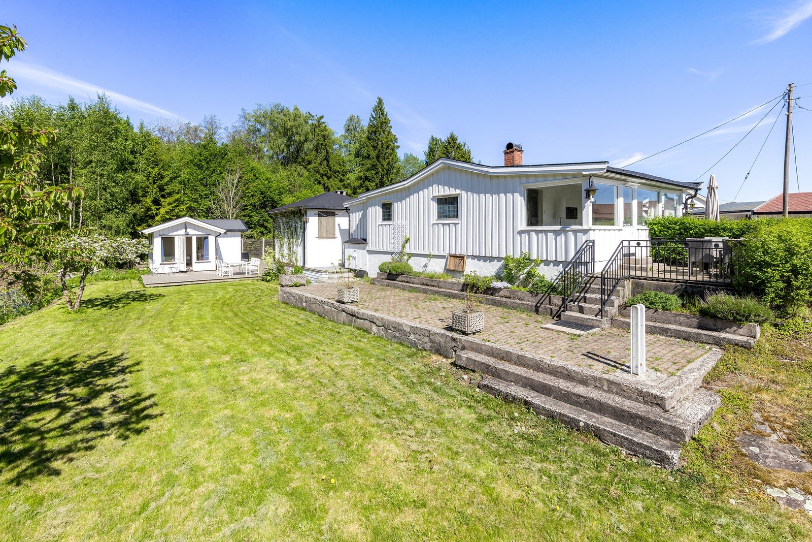 Uteplassene er anlagt i varierende høyder og vender mot ulike himmelretninger Galleribilde