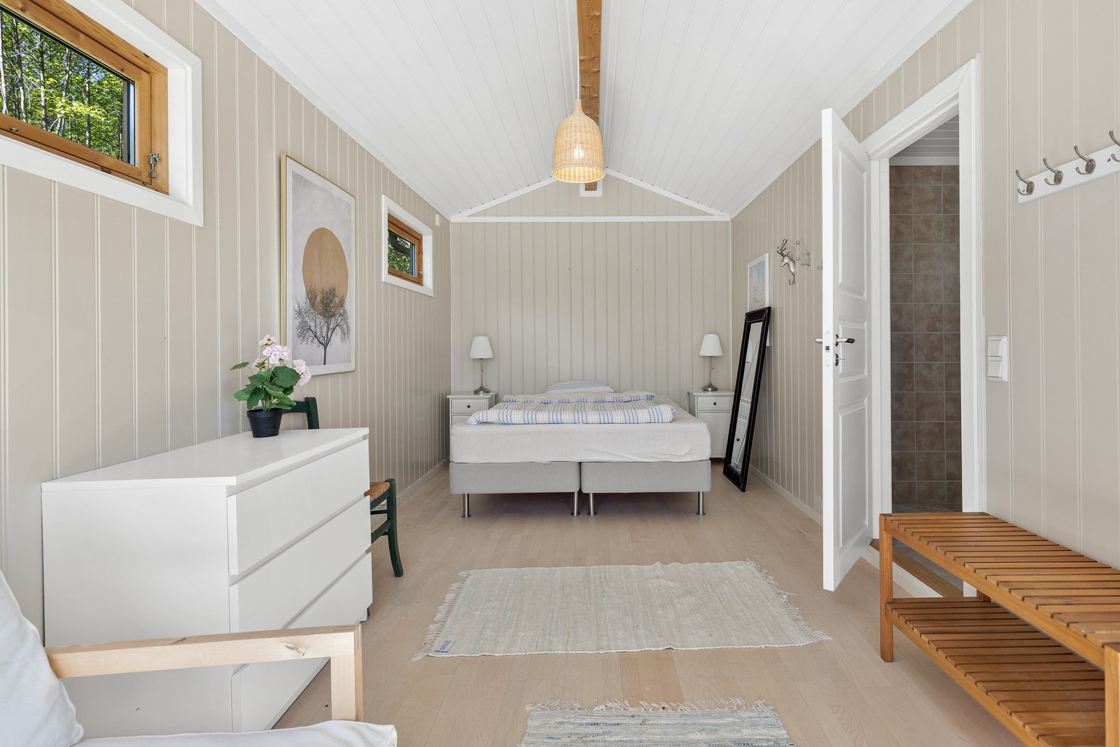 Soverom i anneks er byggemeldt som lager/bodplass og er ikke godkjent for varig opphold Galleribilde