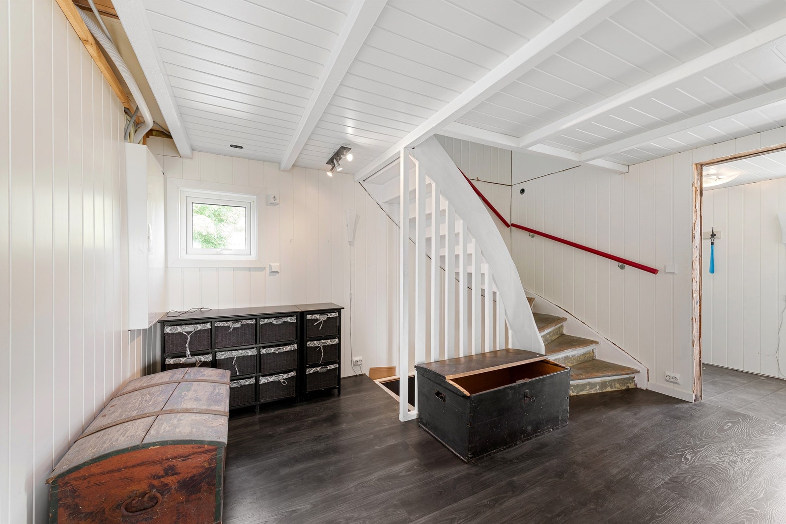 Gang/trapperom 1. etasje Galleribilde