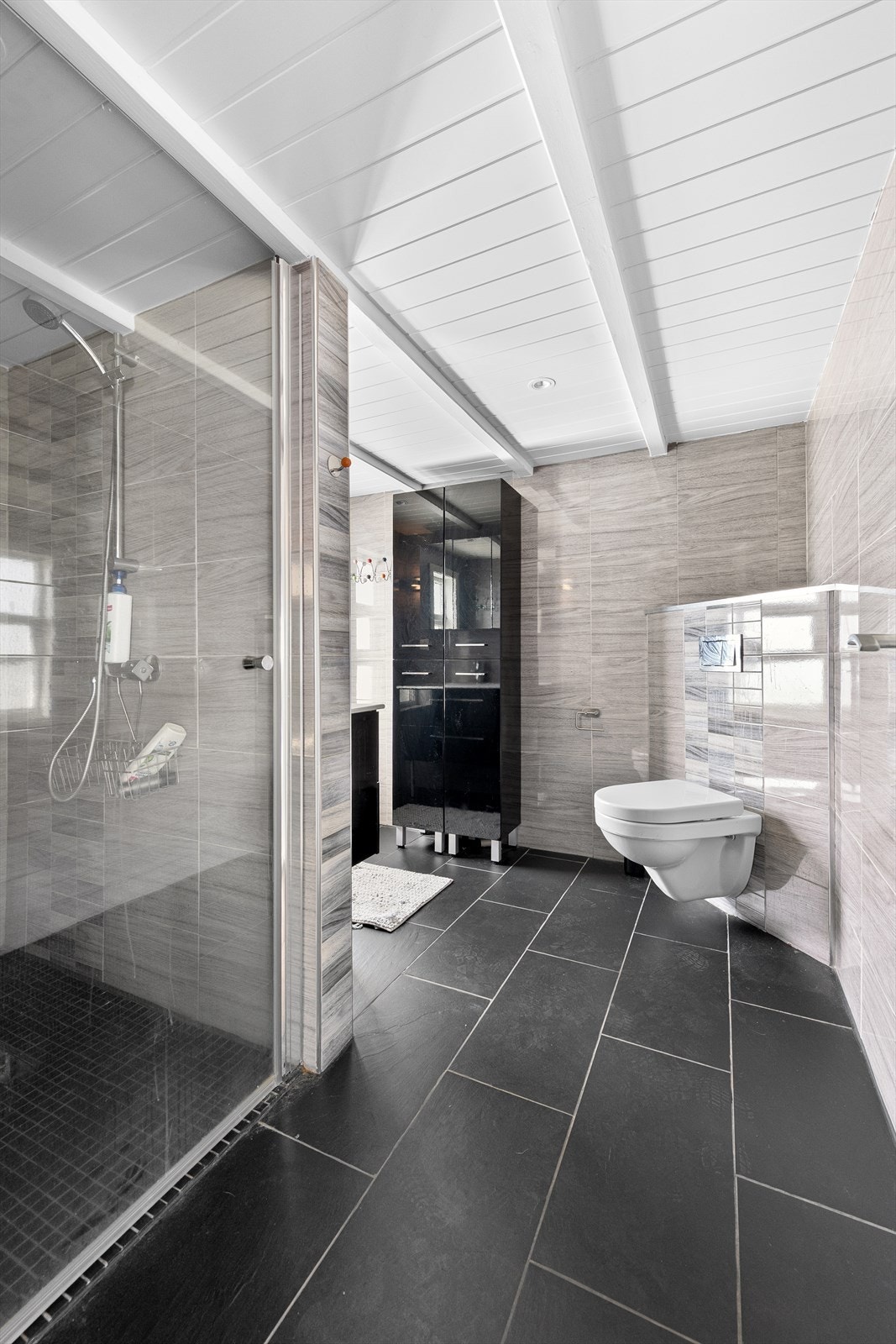 Bad 1. etasje Galleribilde