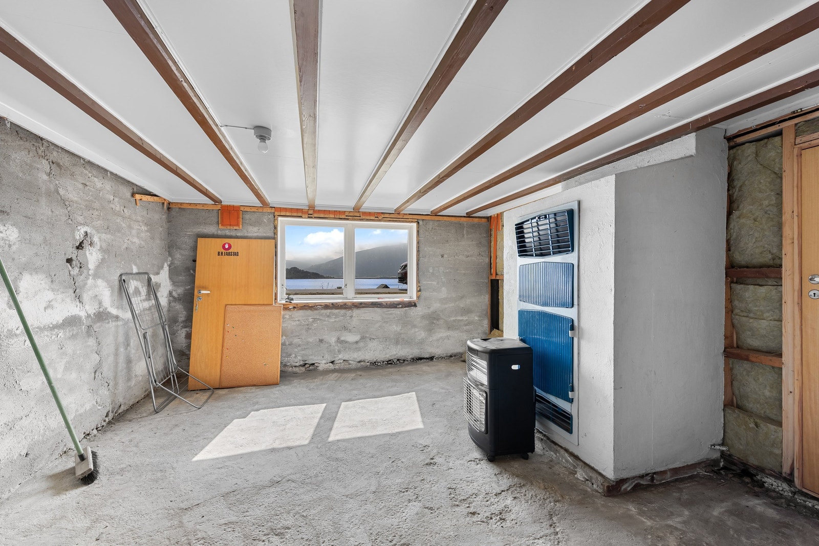 Underetasje Galleribilde