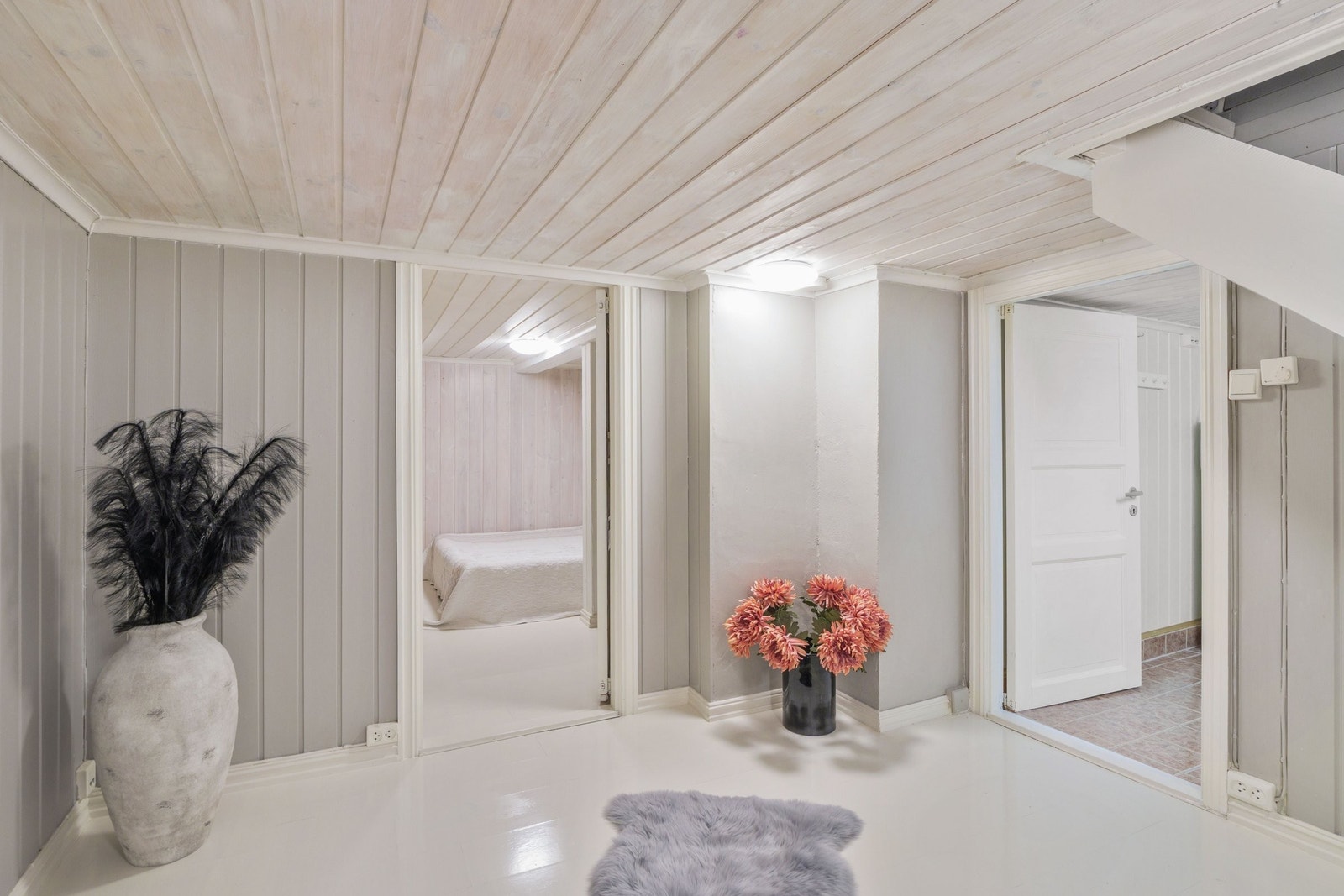 Kjeller: Plass til hjemmekontor.
Gulvvarme. Galleribilde