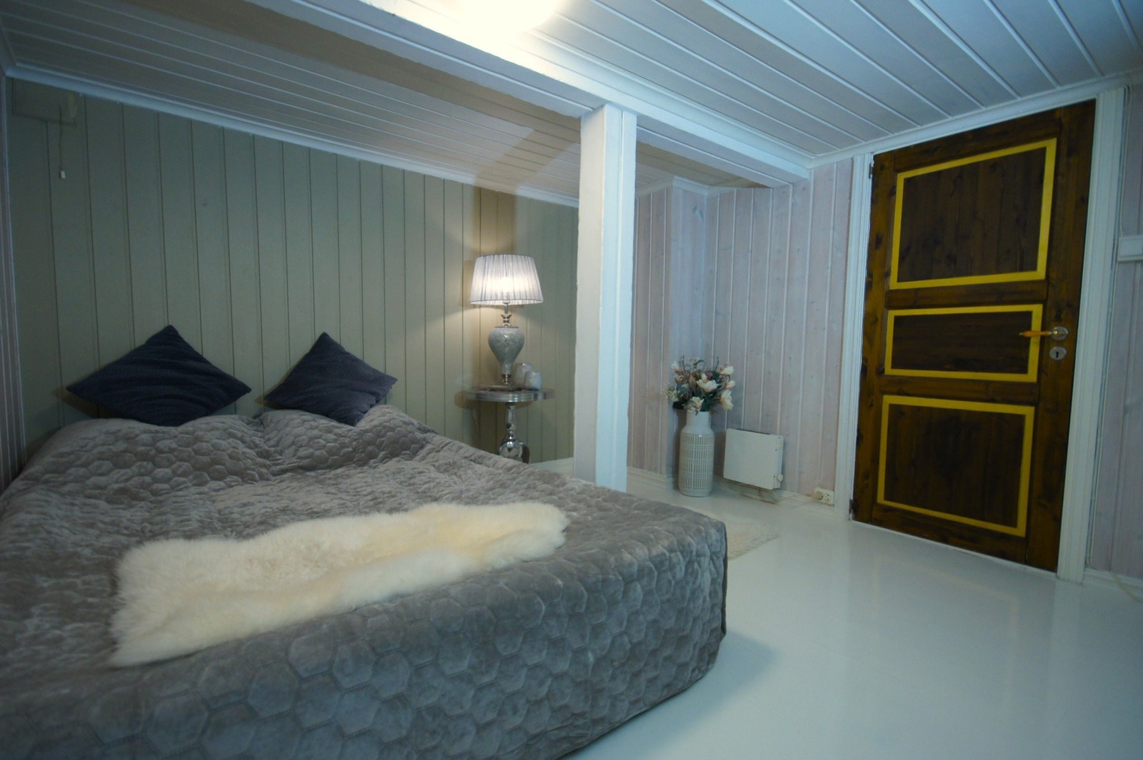 Kjeller soverom. Galleribilde