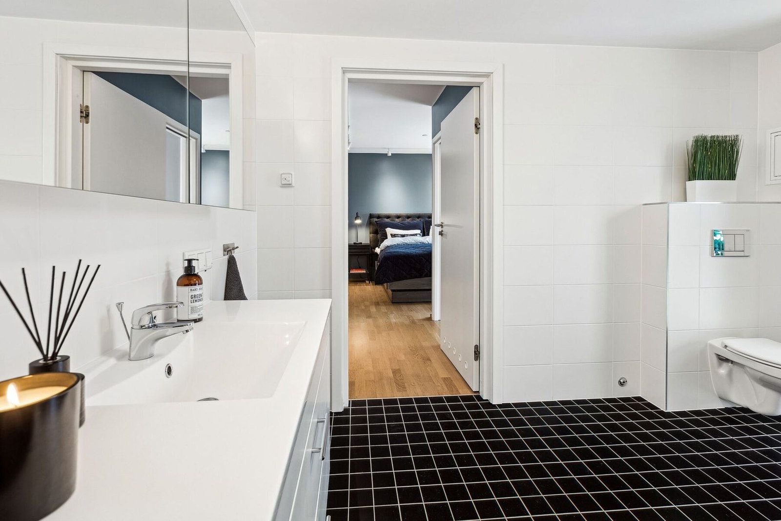 En-suite løsningen legger godt tilrette for ekstra privatliv og spillerom i hverdagen. Galleribilde