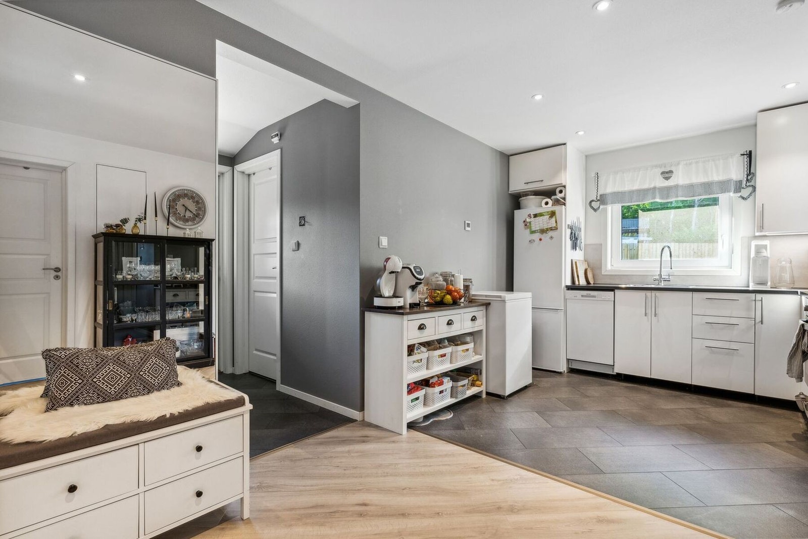 Velkommen inn i boligens 1. etasje. Galleribilde