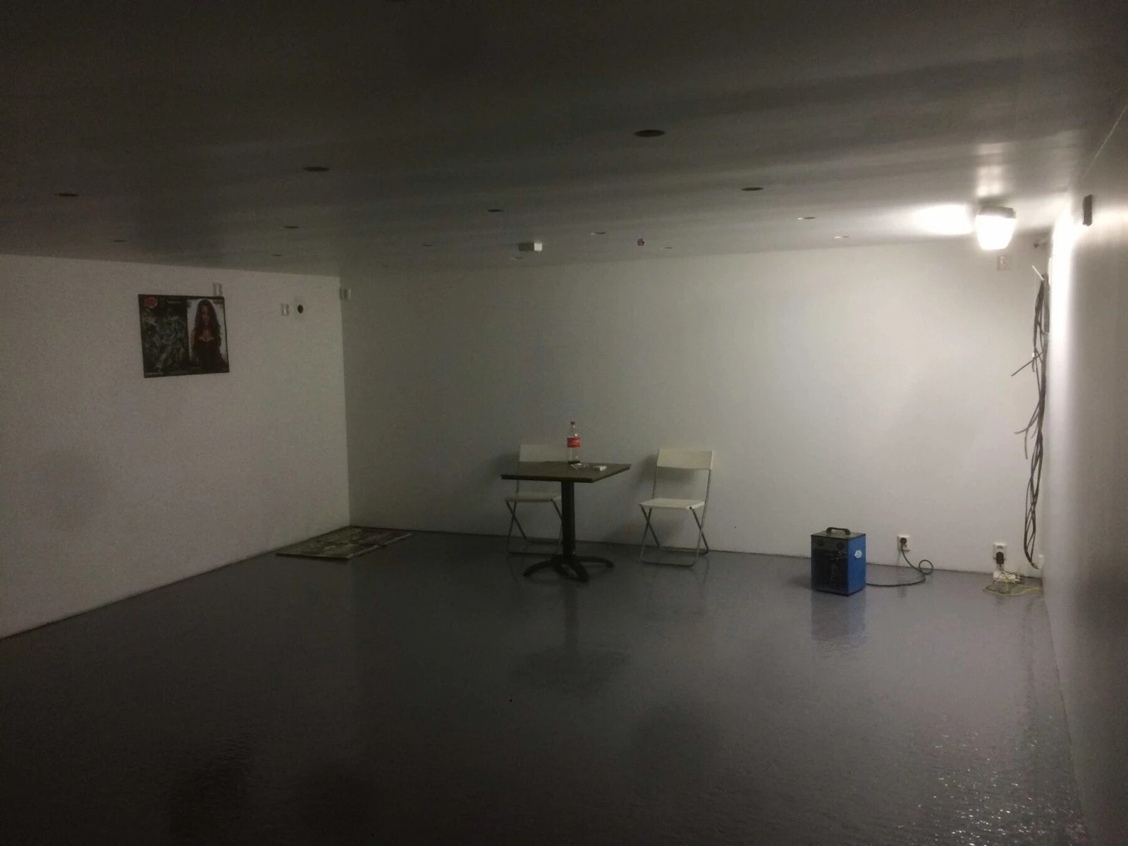 Kjeller under garasje. Galleribilde