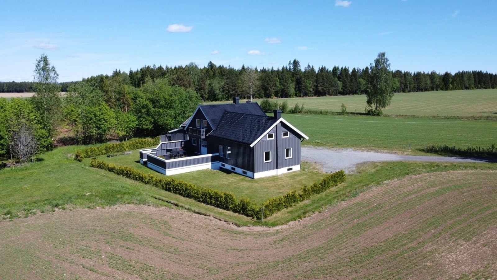 EIE Jessheim v/ Even Rabo har gleden av å presentere Stubberudvegen 16! Galleribilde