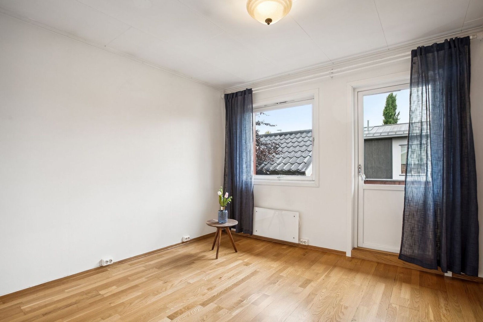 Boligens 1. etasje har 3 romslige soverom. Galleribilde