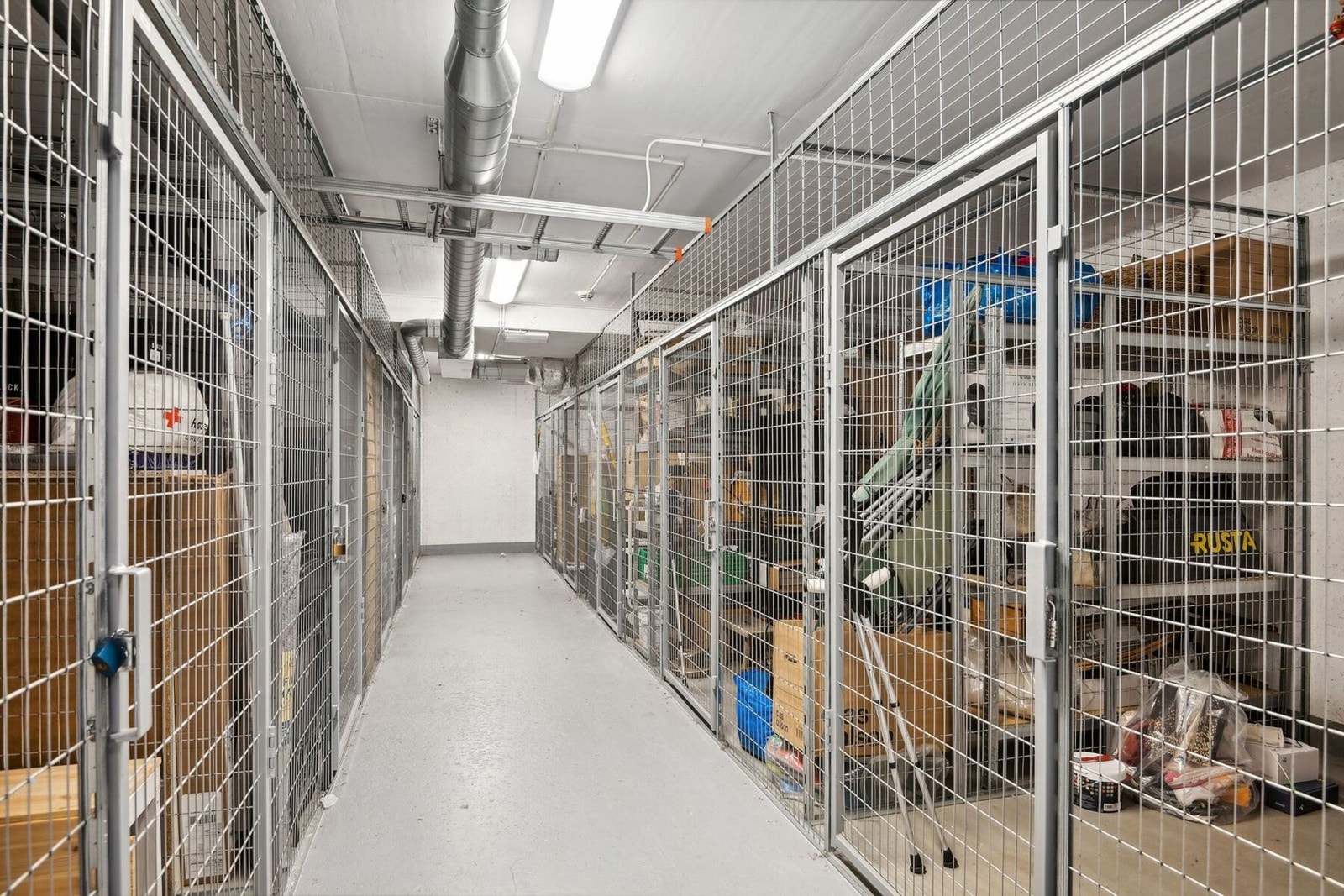 Leiligheten disponerer en bod i felles kjeller på ca 5 kvm. Galleribilde