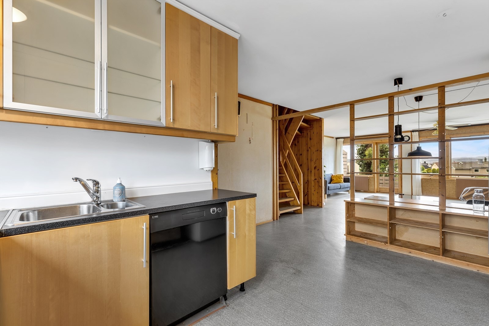 Leiligheten har mye lagringsplass i intern og ekstern bod. Galleribilde