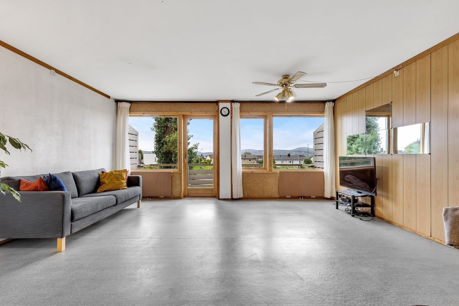 Boligen er oppmålt til totalt 127 kvm. BRA og 112 kvm. BRA-I. Galleribilde