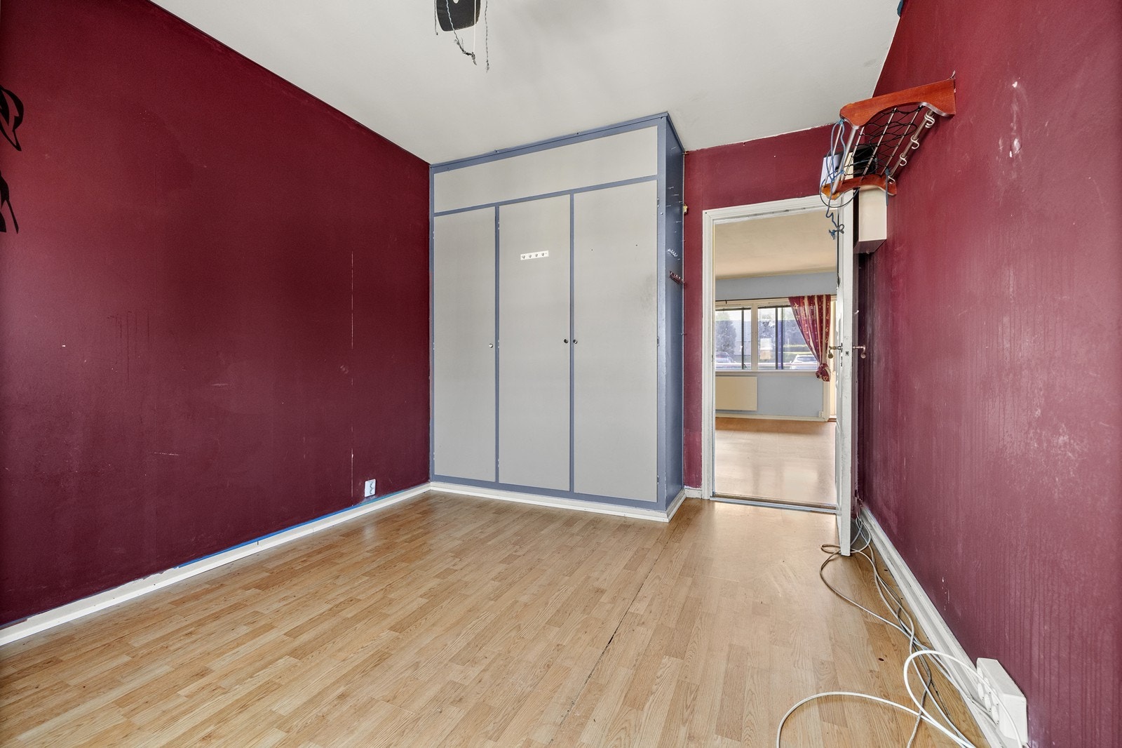 Rommene har god plass til dobbeltseng, nattbord og øvrig møblement. Galleribilde