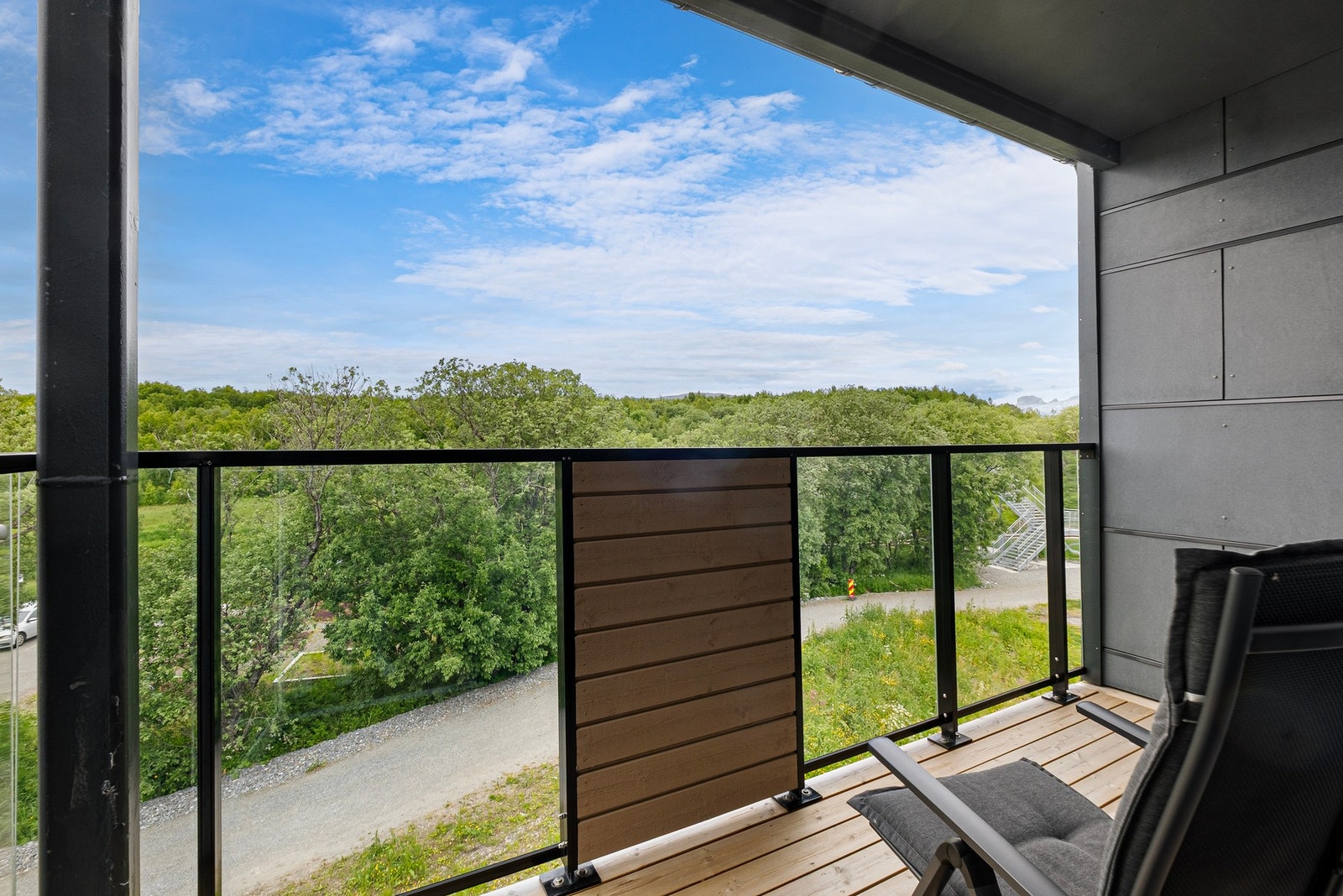 Eller bare for å nyte utsikten over naturen Galleribilde