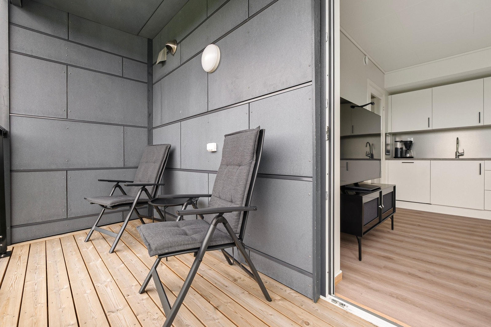 Perfekt plass for morgen kaffen Galleribilde