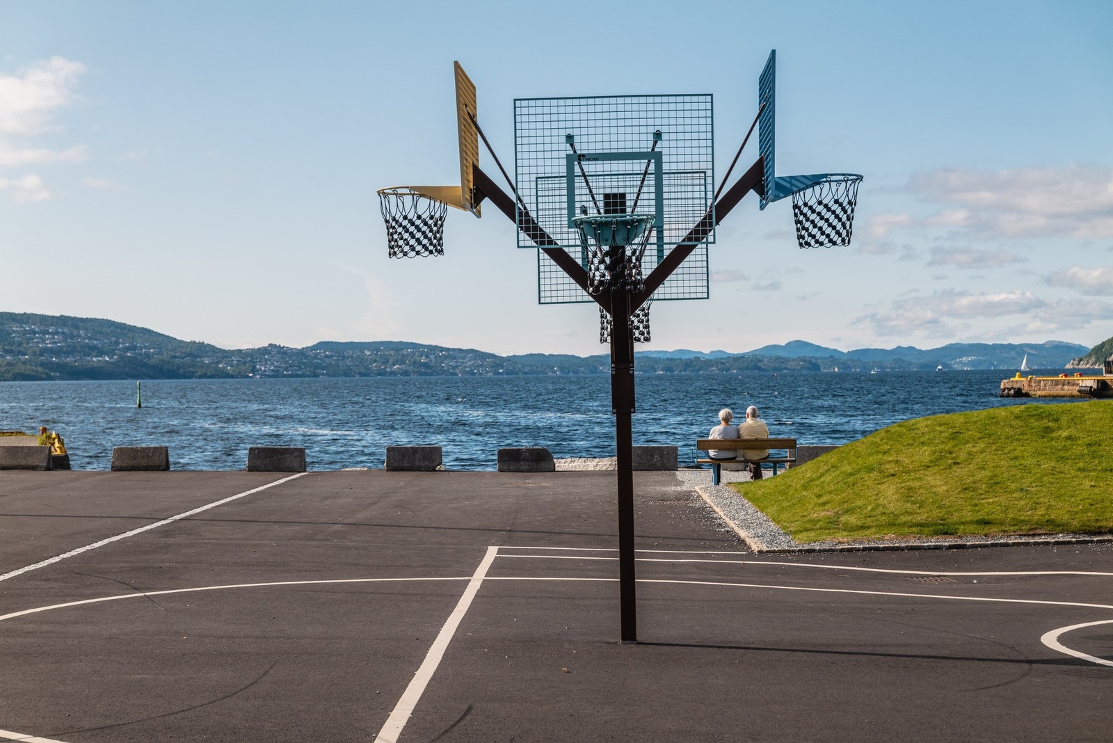 På Tollbodskaien er det lagt til rette for aktiviteter for store og små. Galleribilde
