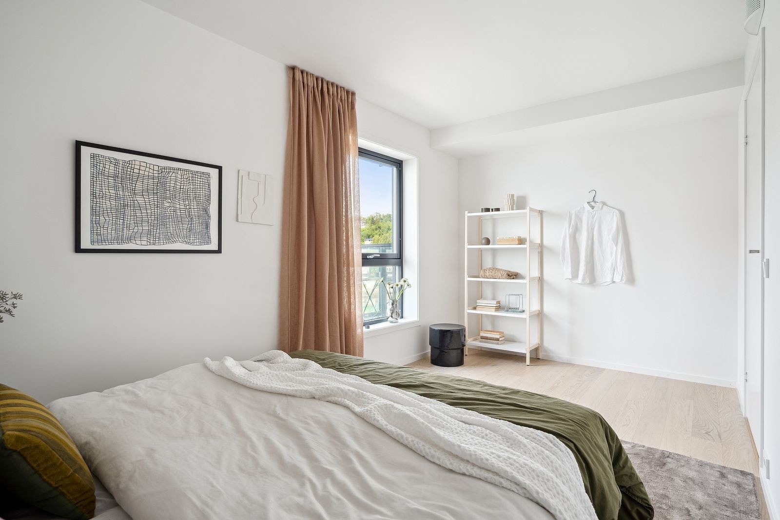 Fint soverom av god størrelse Galleribilde