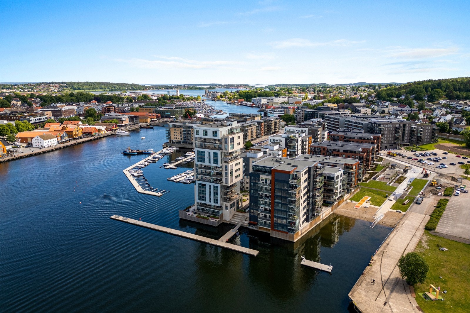 Rambergveien 43A er en perle ytterst i vannkanten. Galleribilde